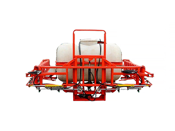 800L field sprayer